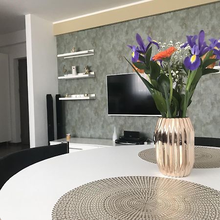 Pipera Lake View By Acme Rent Букурещ Екстериор снимка